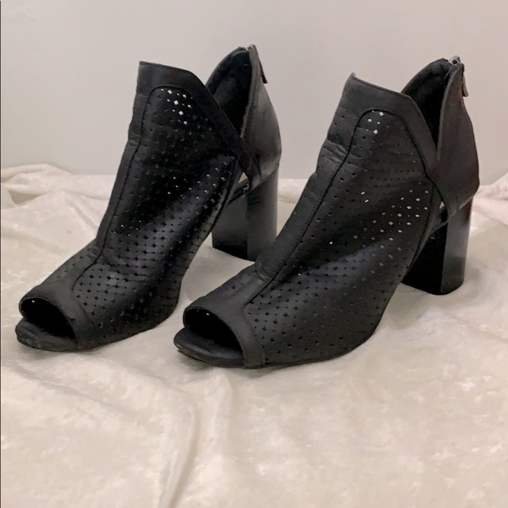 a.n.a. Black Peep Toe Bootie/Sandal